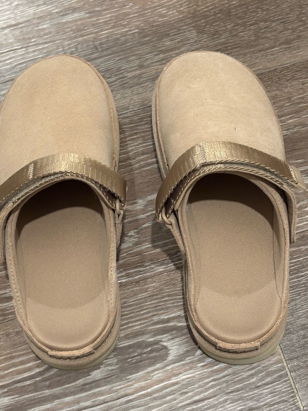 Authentic Women’s Sand Goldenstar Clogs